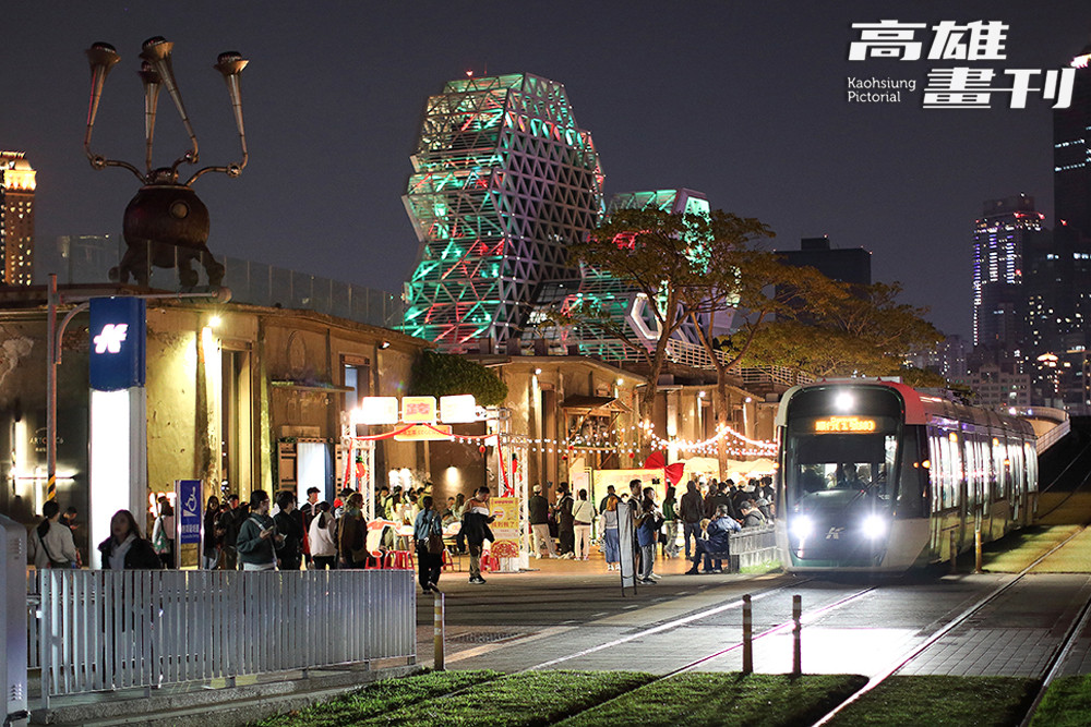 Three Stops on the Light Rail Line: A Slow Walk Through Love River Bay