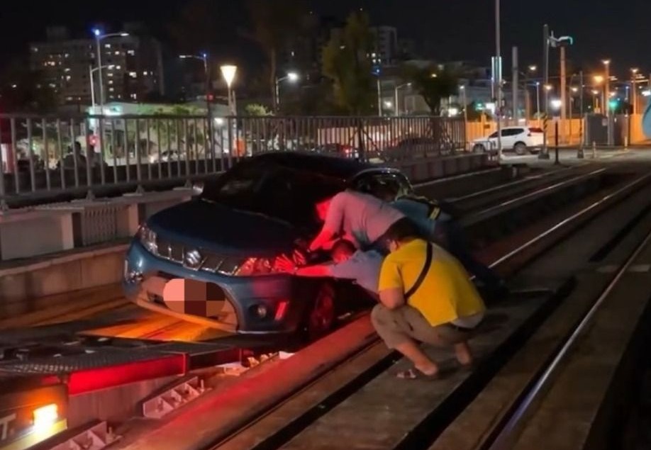 Car gets stuck on light rail tracks in 7th known incident of year