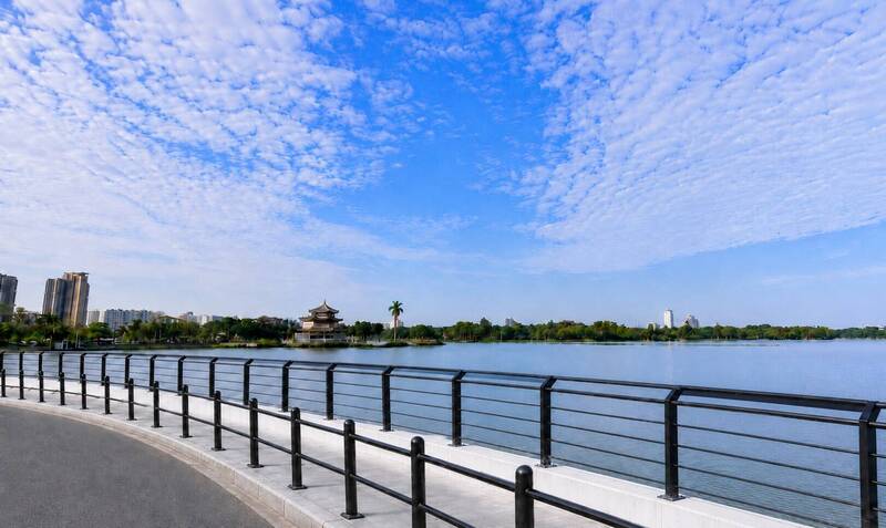 Chengcing Lake path upgrade to add bike, pedestrian lanes
