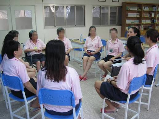 Woman completes care training day after release from Kaohsiung prison
