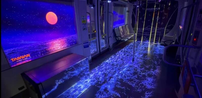 Kaohsiung light rail’s OhBear train offers moonlit ride through Oct. 7