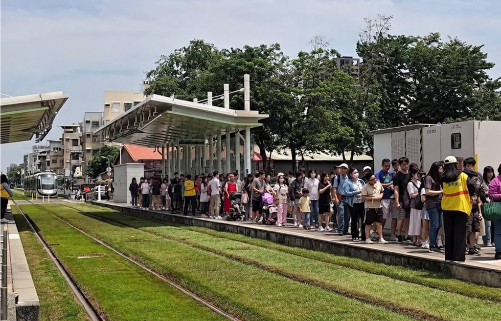 Kaohsiung light rail ridership rises 6.5% after summer openings